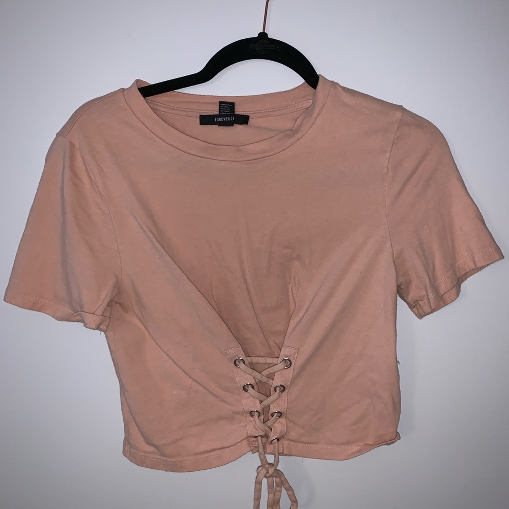 💖 Light pink lace up top